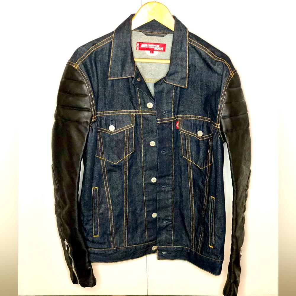 Jean jacket w/pleather sleeves by Junya Watanabe w/Levi’s for Comme des Garçons.